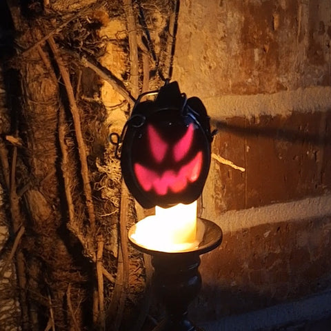 Great Pumpkin Pendant: Fang-tastic Face