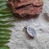 Dino Egg Pendant: Oviraptorid