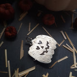 Heirloom Great Pumpkin Pendant: I Love Halloween - Rascal