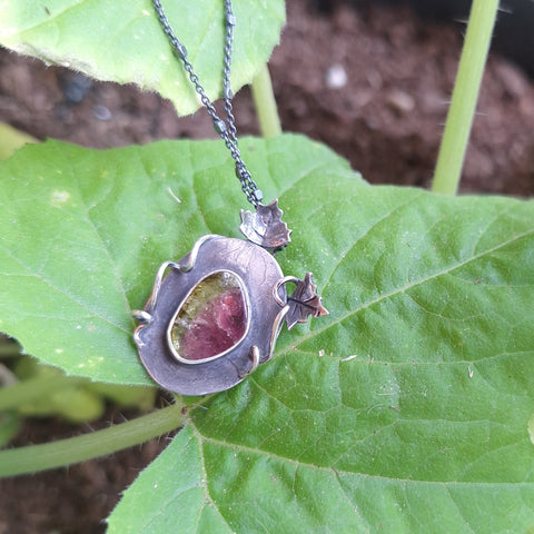 Summer Pumpkin Pendant - Spikey Smile (large)